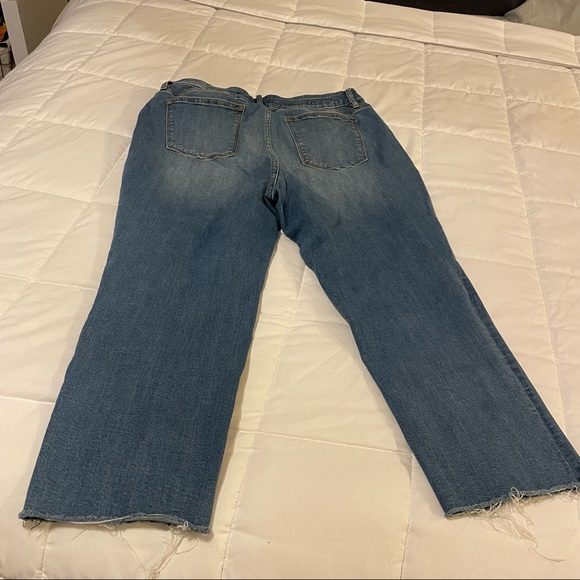 🐝Vigoss Marley Capri size 16🐝 - Picture 3 of 5